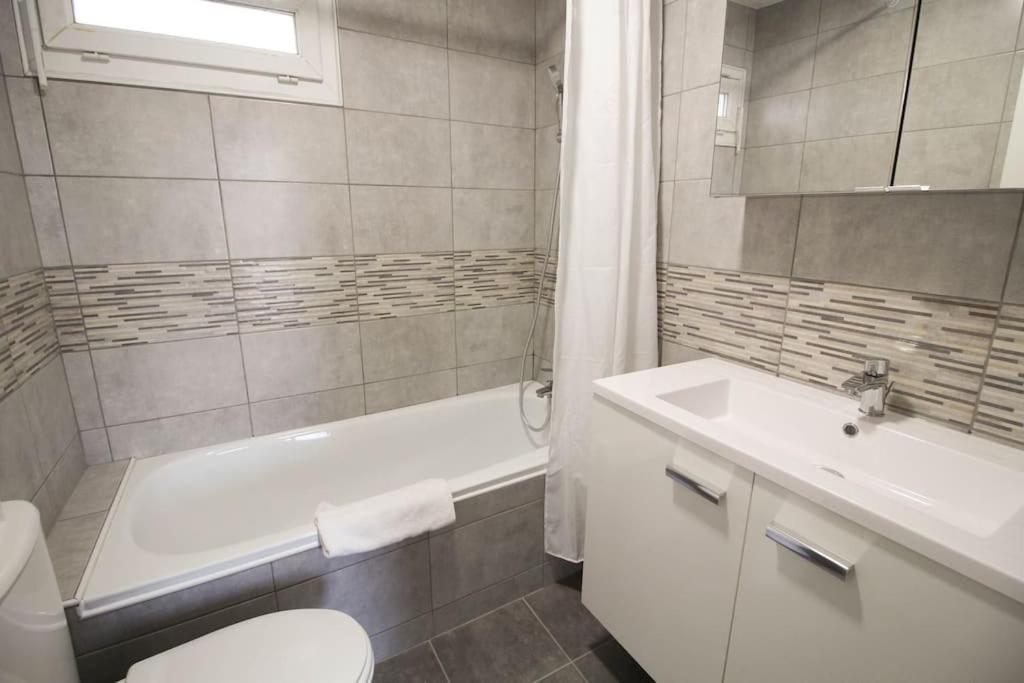 Ferienwohnung Joli T2 Renove / Wifi / Grand Parking Prive La Couronne  Exterior foto